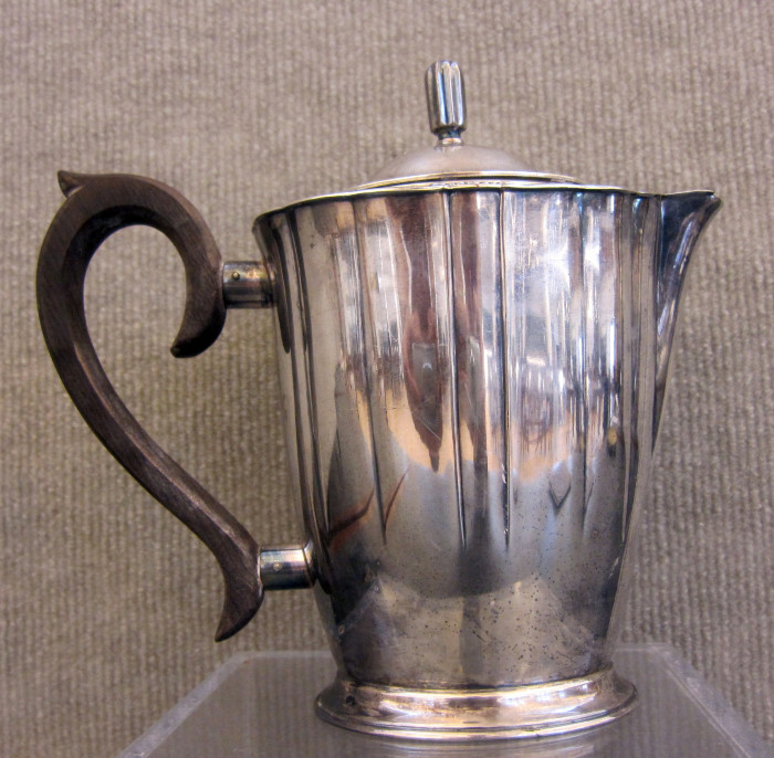 English Chocolate Pot