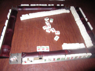 Chinese Tile-Based Game: "Mahjong"