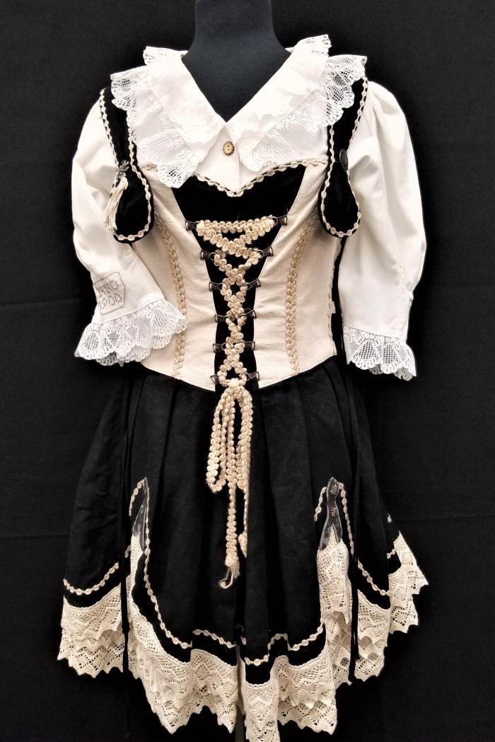 German Woman's Traditional Dress: "Dirndl"