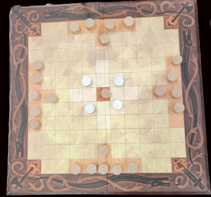 Icelandic Board Game: "Hnefatafl"