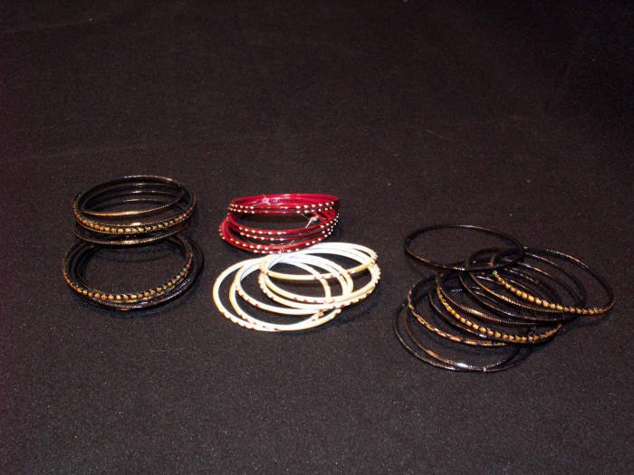 Indian Woman's Bangle Bracelets: "Chudi"