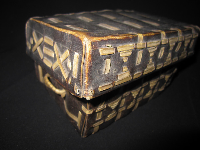 Argentine Leather Box: "Caja"
