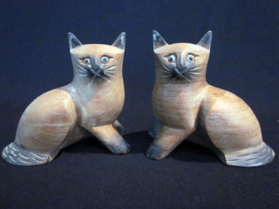 Thai Decorative Figurines: "Siamese Cats"